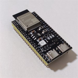 Ein ESP32-S3-Entwicklungsboard mit einem WiFi- und Bluetooth-Modul